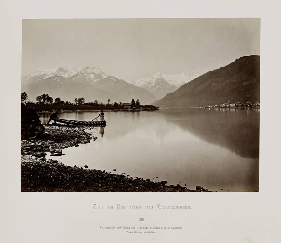 Würthle & Spinnhirn (1881–1895), Zell am See gegen das Kitzsteinhorn, 1881–1885, Fotoabzug auf Karton, Albuminpapier, © Salzburg Museum